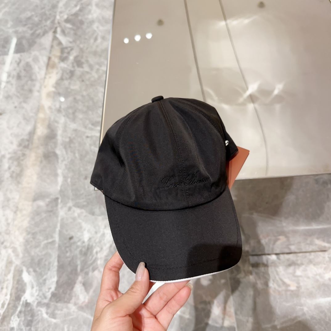 Loro Piana Caps